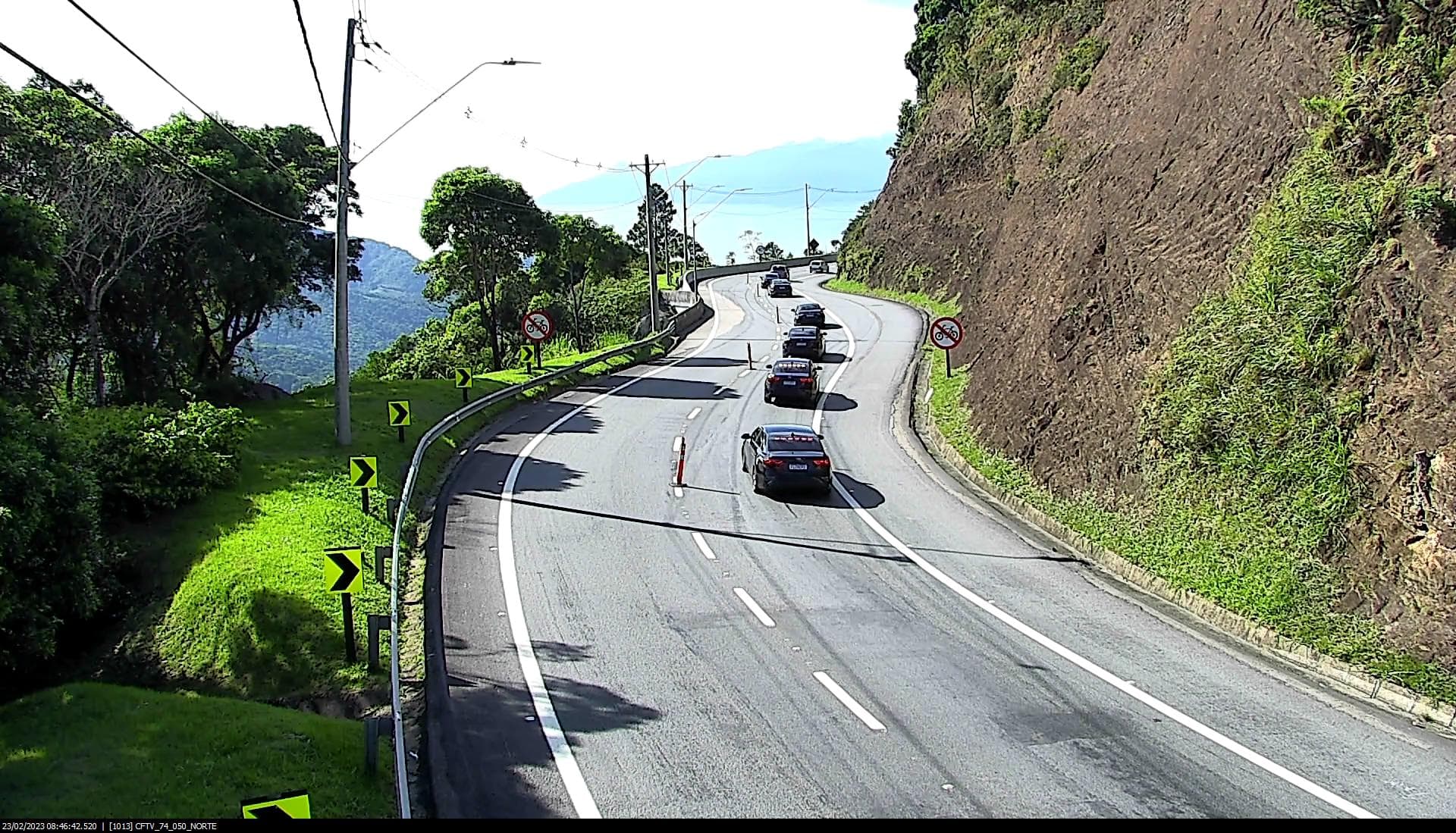 Serra antiga da Rodovia dos Tamoios na manhã desta quinta-feira (23)