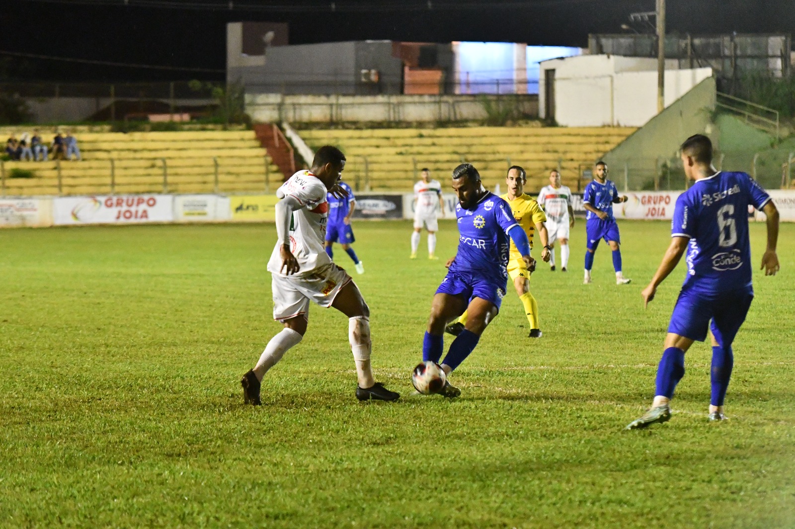 Jogo entre São José EC e Barretos pela Série A-3 do Campeonato Paulista