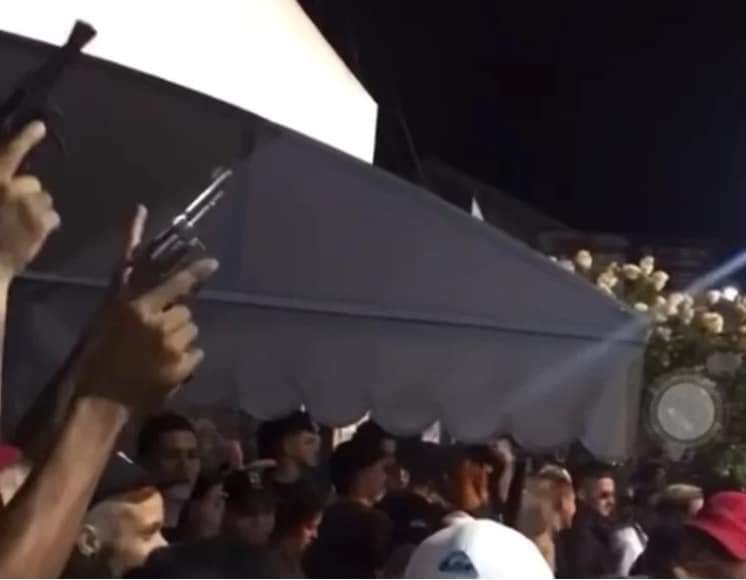 Polícia Civil identifica autores que exibiram arma no Carnaval em Pindamonhangaba