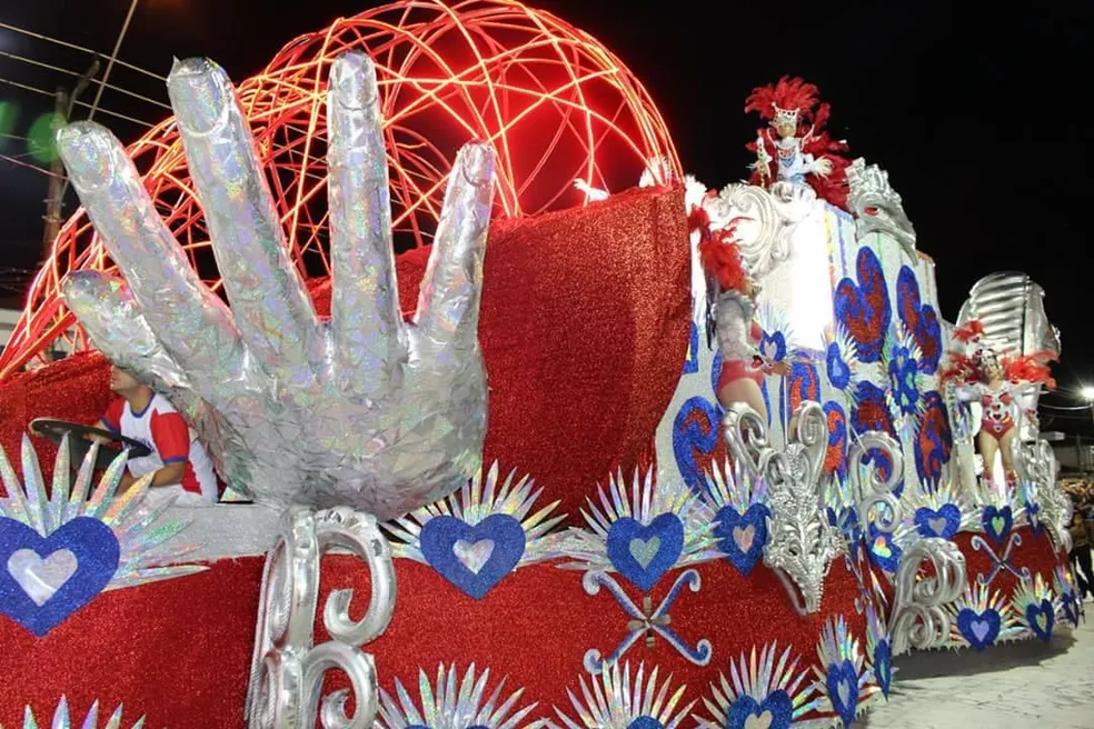Desfile das Escolas de Samba de Guaratinguetá é uma das principais atrações da Agenda de Carnaval no Vale
