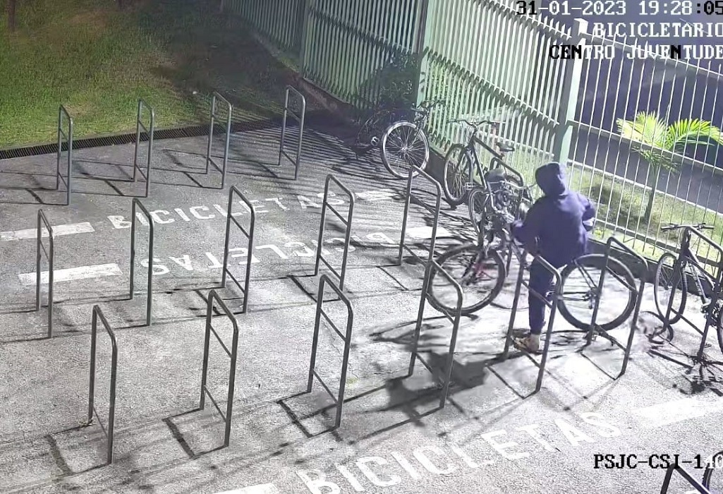 GCM prende mulher por furto de bicicleta em São José dos Campos, com apoio do CSI
