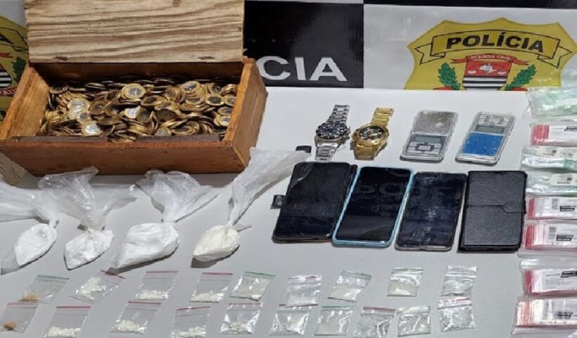 drogas apreendidas pelos policiais do DISE, em Guaratinguitá