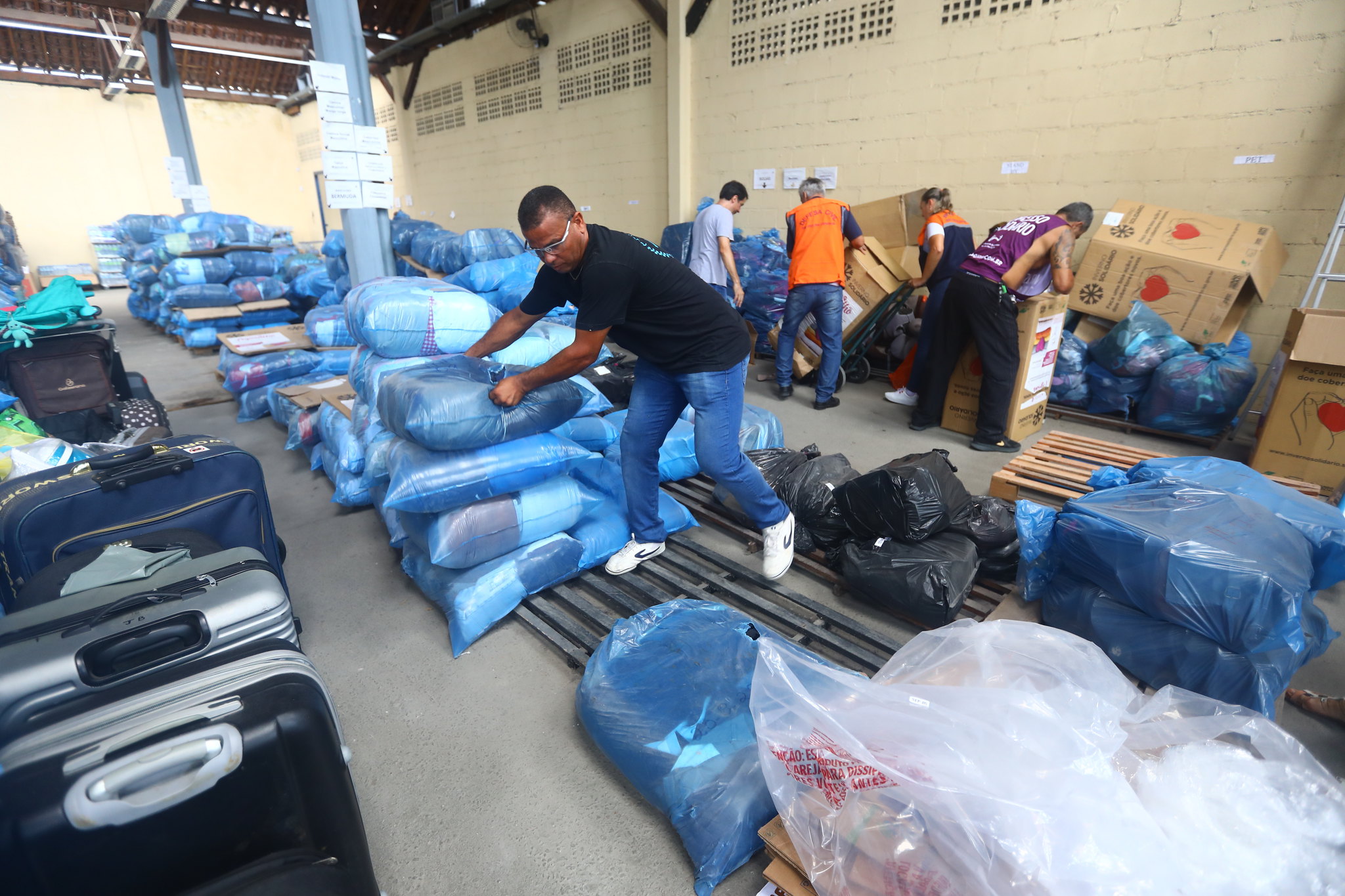 Doações para o Litoral Norte atavés do Fundo Social de Solidariedade de São José dos Campos