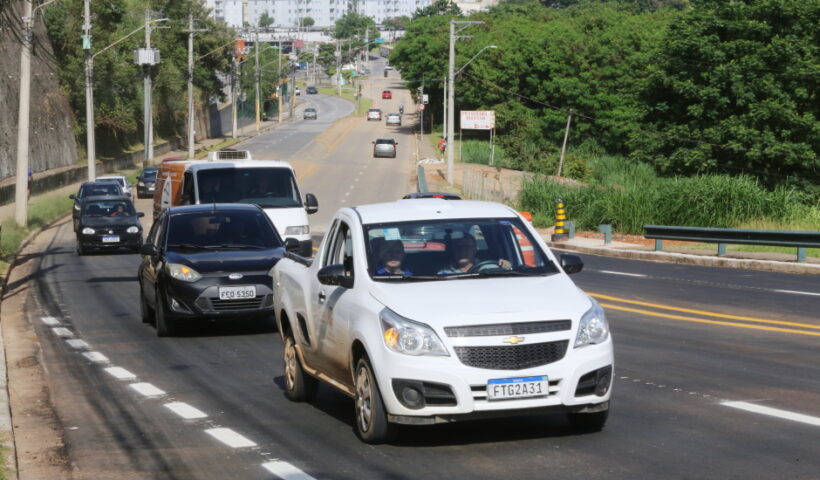 Trânsito é liberado na avenida João Marson em São José dos Campos