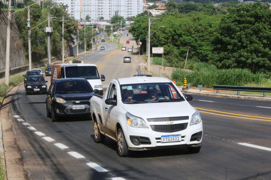 Trânsito é liberado na avenida João Marson em São José dos Campos