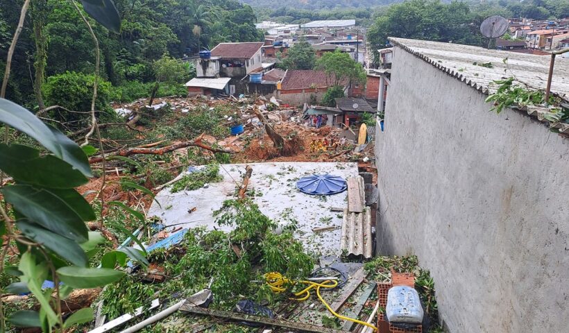 Área destruída em São Sebastião pelas chuvas. Litoral Norte de São Paulo registrou o maior temporal da história