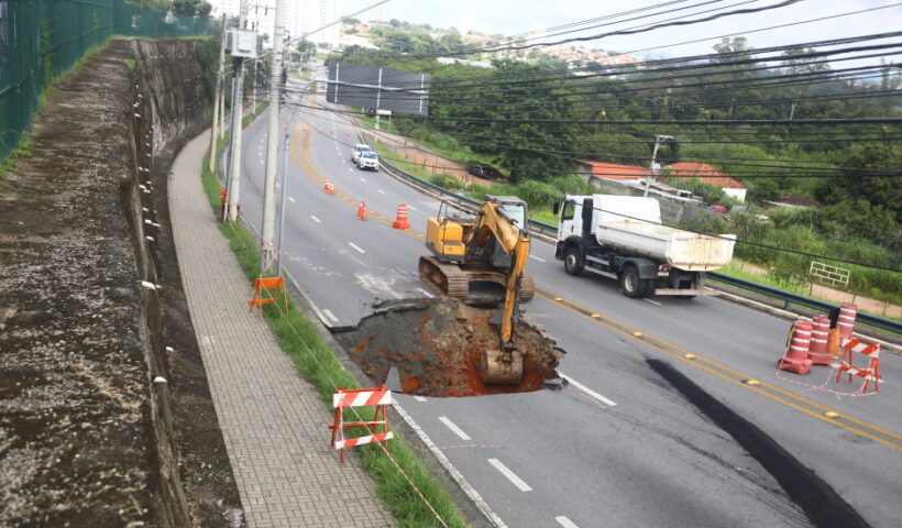 Prefeitura começa obra para recuperar trecho da João Marson