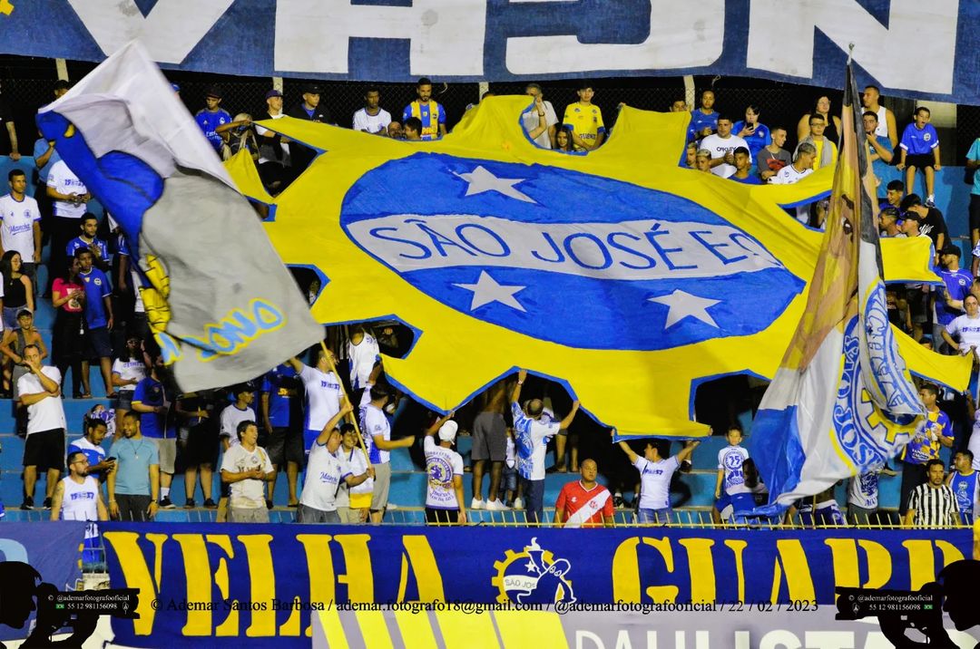 Torcida do São José EC presente em bom número no Martins Pereira