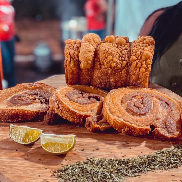 Torresmo a venda. Maior festival de torresmo do Brasil volta a São José dos Campos