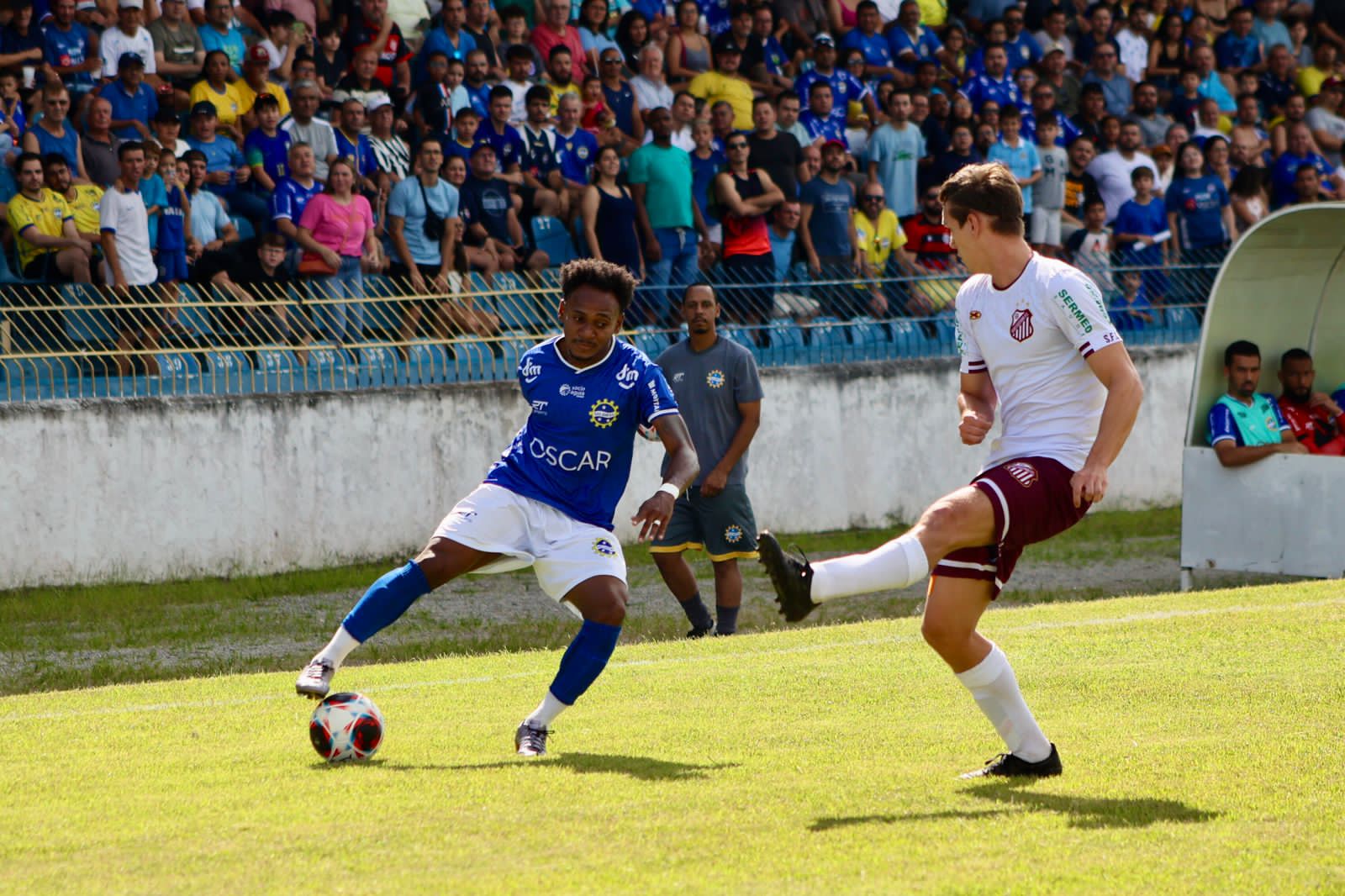 Jogo entre São José EC e Sertãozinho no Martins Pereira