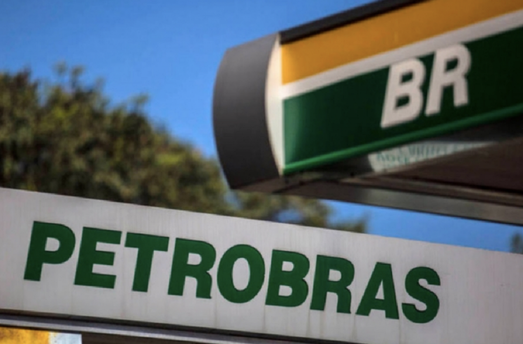 Placa de posto BR. Preço do diesel cai R$ 0,18 nas distribuidoras, nesta quinta-feira (23)