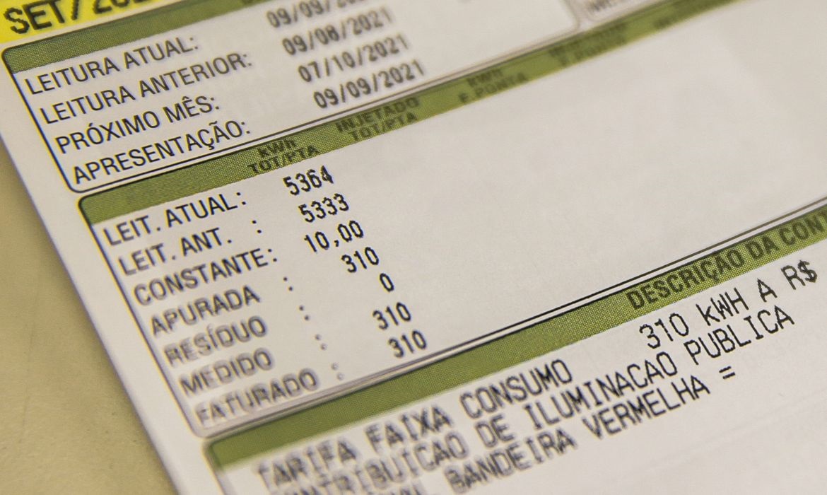 Tarifa social de Energia Elétrica: Saiba se a sua família pode receber o benefício
