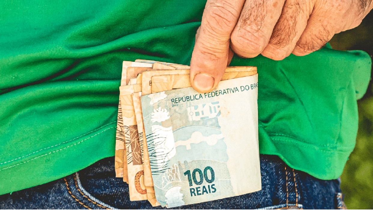 Antecipação do 13ª de aposentados e pensionistas do INSS vai injetar R$ 62 bi na economia