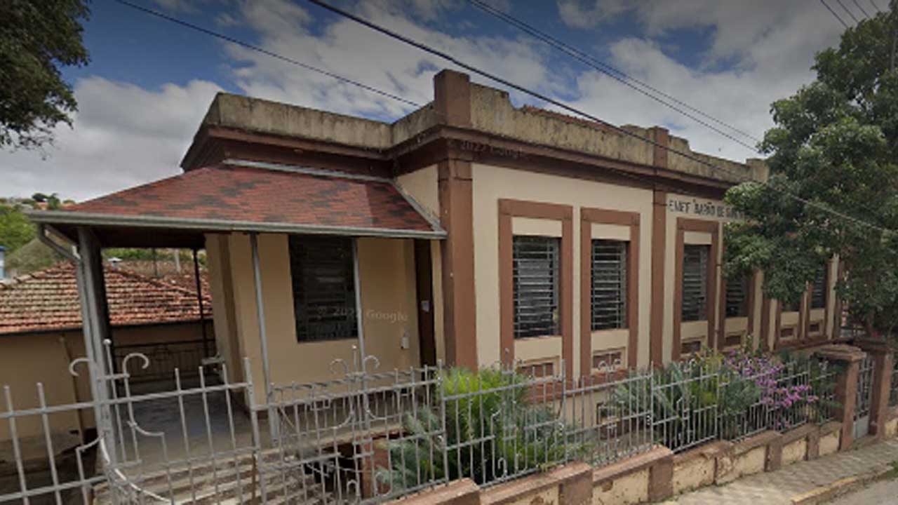 Após atuação do MPSP, escolas municipais de Santa Branca disponibilizam absorventes