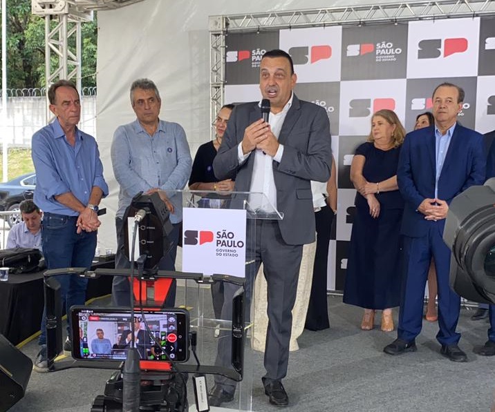 Felicio Ramuth em Taubaté, no início dos trabalhos do Centro de Reabilitação Lucy Montoro