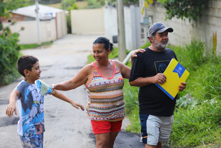Prefeitura entrega títulos de regularização na região sudeste