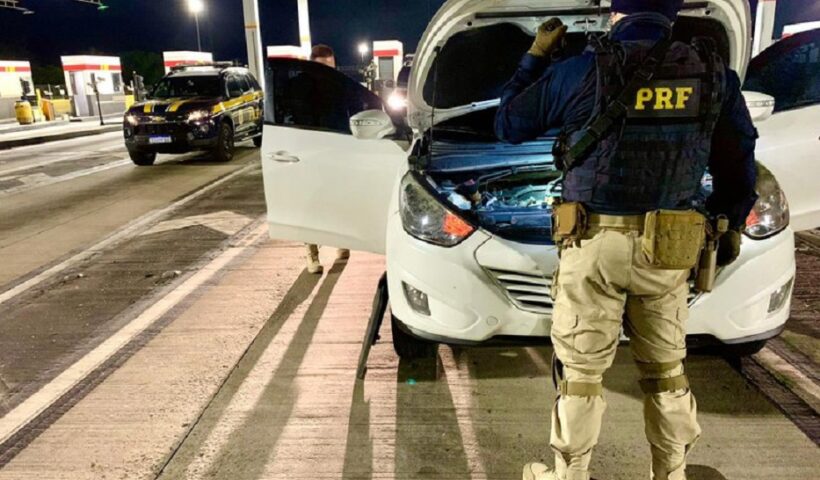 Jacareí: PRF recupera carro furtado em 2015 na cidade de Artur Nogueira