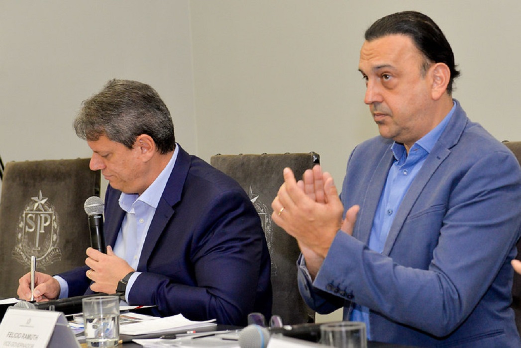 Tarcísio de Freitas e Felicio Ramuth. Governo de SP autoriza editais para a contratação de 5,6 mil policiais militares