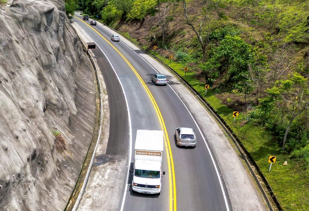 Via Dutra e Rio-Santos devem receber mais de um milhão de veículos