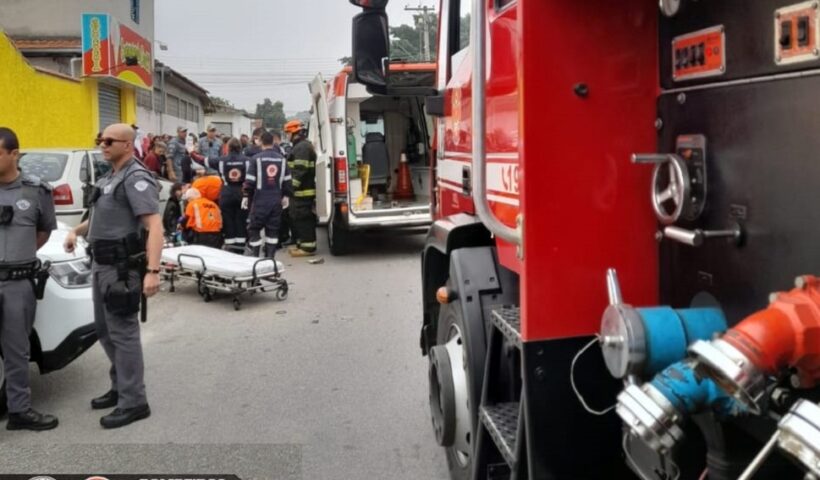 Mãe e filha são atropeladas perto de creche em São José dos Campos; criança teve traumatismo craniano