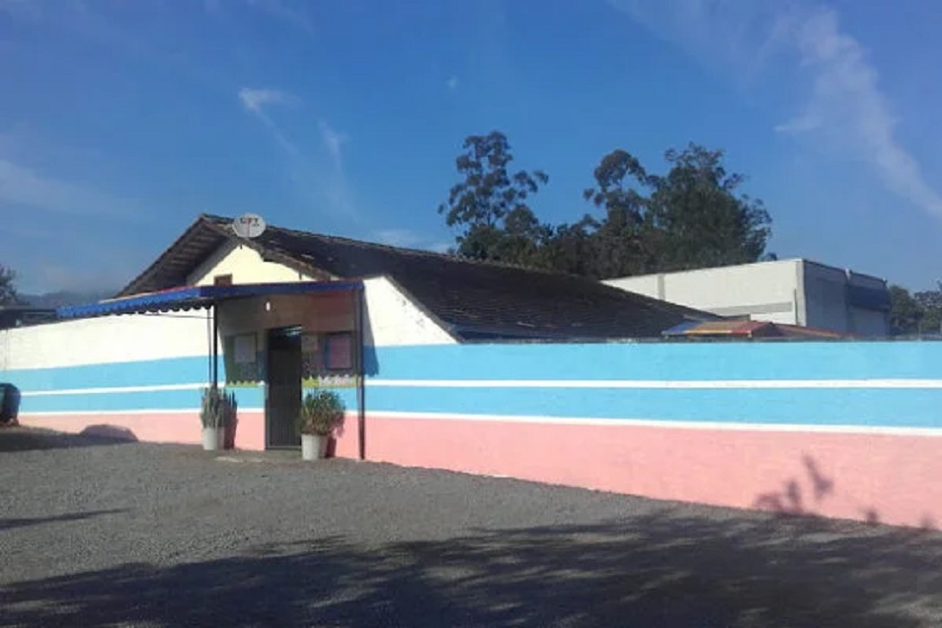 Ataque a creches deixa ao menos quatro crianças mortas em Santa Catarina