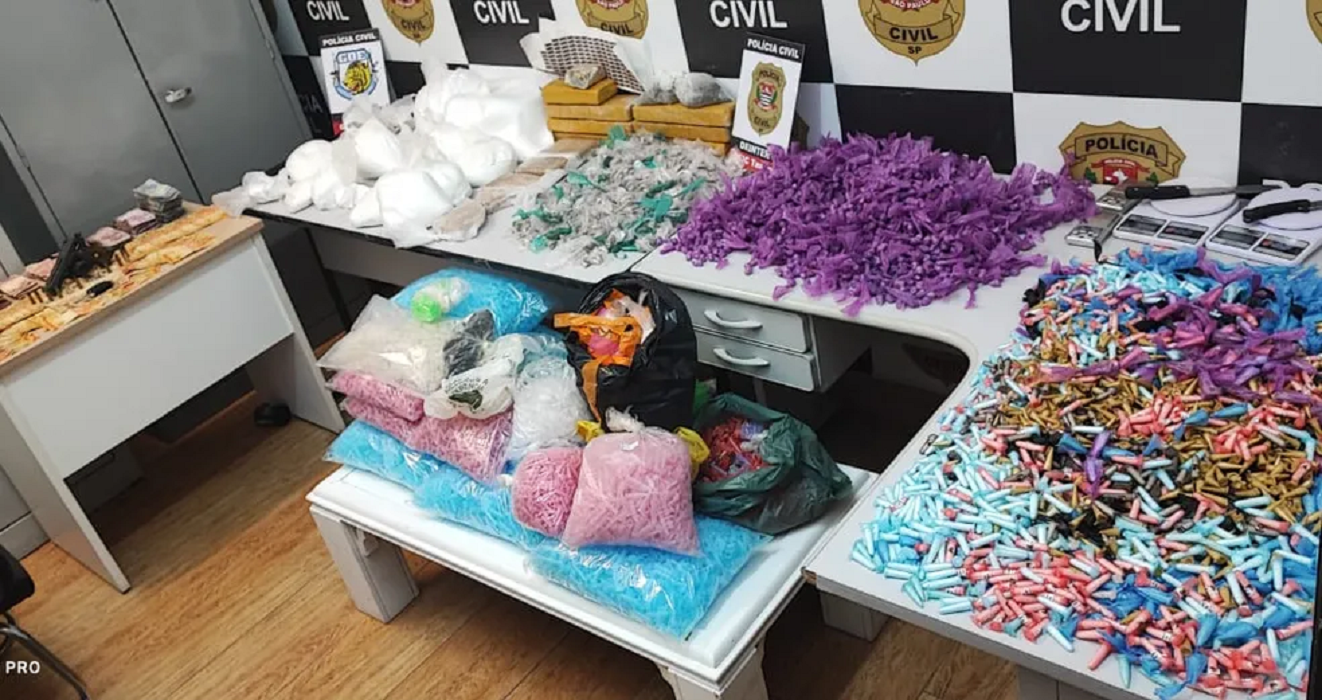 Polícia Civil apreende 25kg de drogas e R$10 mil em Taubaté após dois meses de investigação