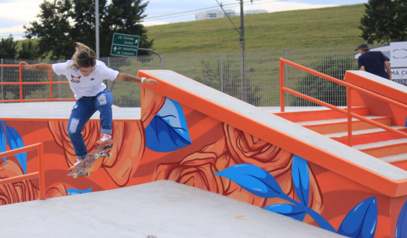 Pâmela Rosa inaugura pista de skate localizada na Farma Conde Arena, zona oeste de São José dos Campos
