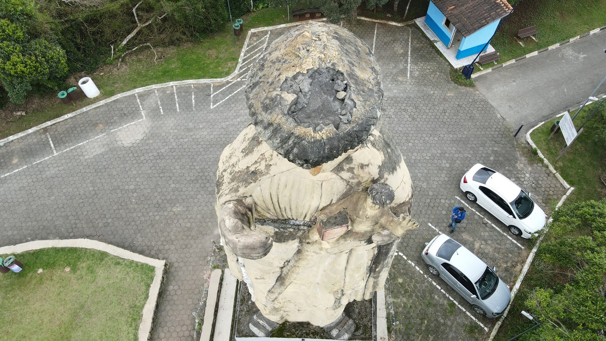 Caraguatatuba inicia obras de iluminação da subida do Morro Santo Antônio