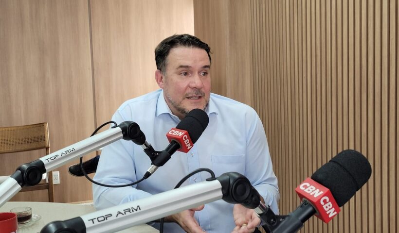 Guilherme Luis Malvezzi Belini, Secretário de Apoio Jurídico de São José dos Campos. Ele garantiu que não haverá força policial em ação da prefeitura no Banhado, nesta terça-feira (16)