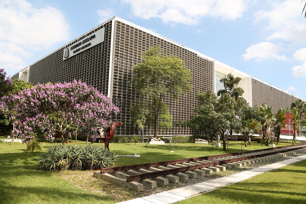 Prédio da ALESP, casa que aprovou novo salário mínimo paulista