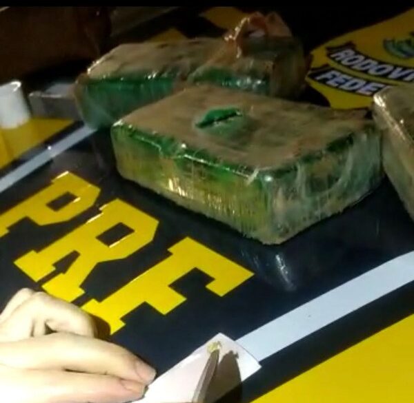 Homem é preso transportando crack na Via Dutra em Jacareí