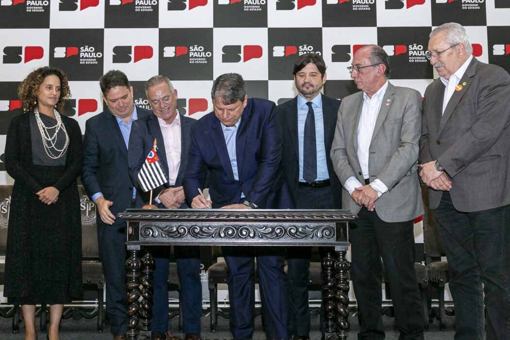 Governo de SP sanciona lei do novo salário mínimo estadual