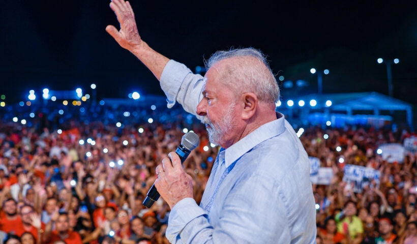 Governo Lula está sendo reprovado pela maioria da população de São José dos Campos
