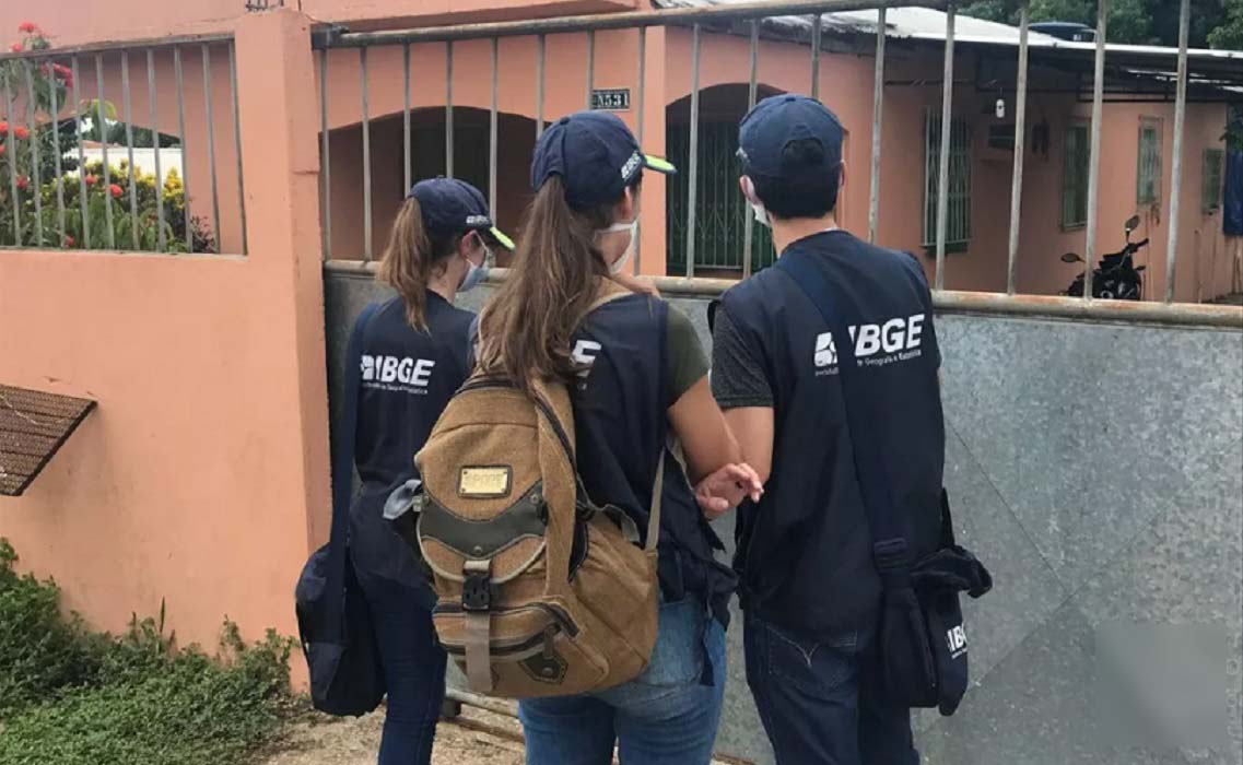Agentes do IBGE em ação. Governo autorizou concurso para contratar 8 mil temporários