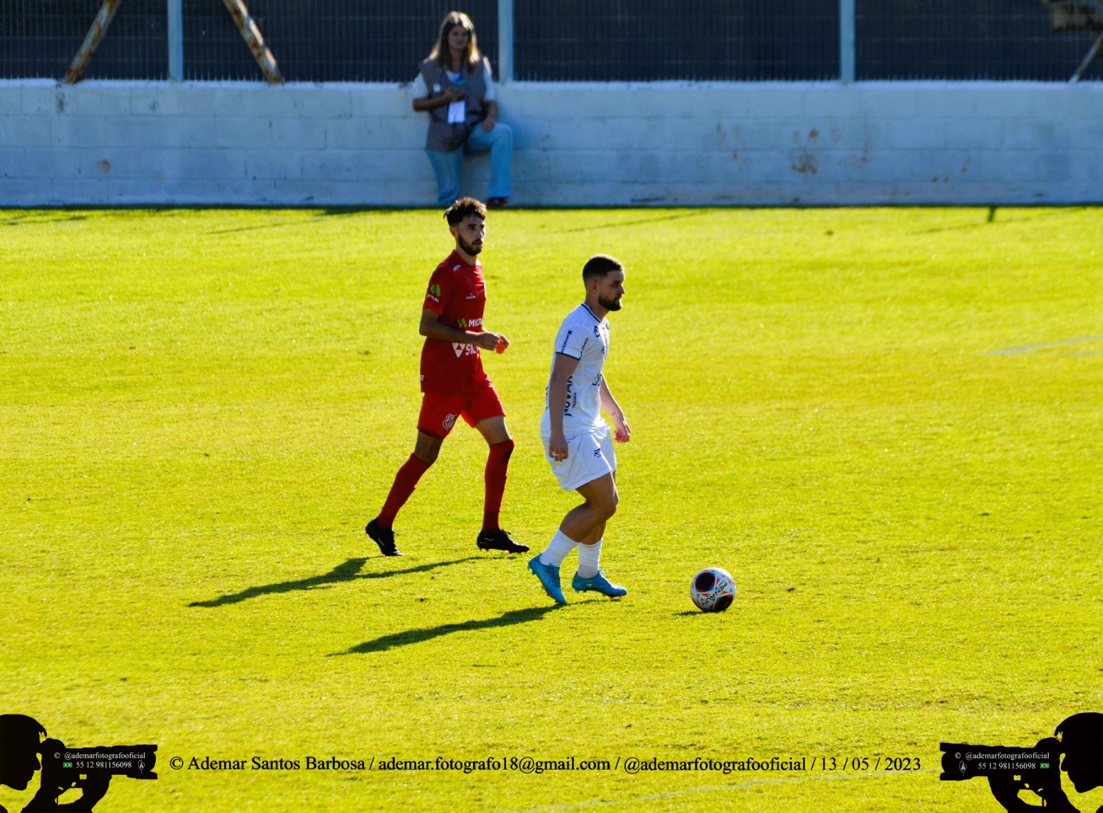 Pedrinho em ação pelo São José EC na final da Série A-3 contra o Capivariano
