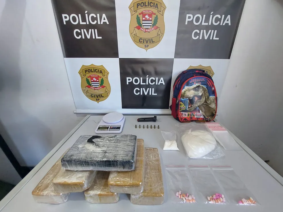 Polícia Civil prende três pessoas por tráfico de drogas e apreende 7kg de cocaína em Santa Branca