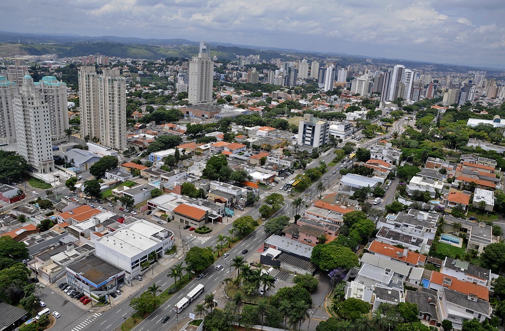 Vista aérea da cidade de Jundiaí. Governo discute com cidades do interior o Plano Plurianual de forma virtual