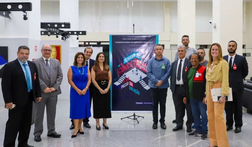 Embraer e Sindicato fecham acordo trabalhista