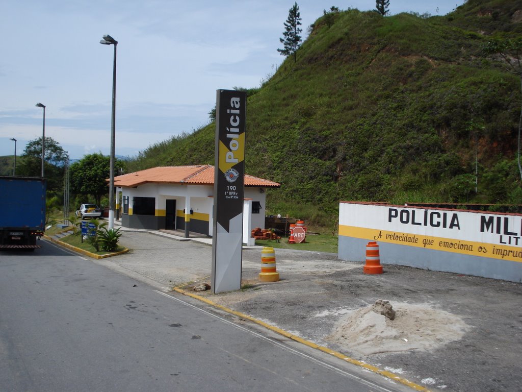 Homem de 48 anos morre atropelado em Caraguatatuba e motorista foge do local