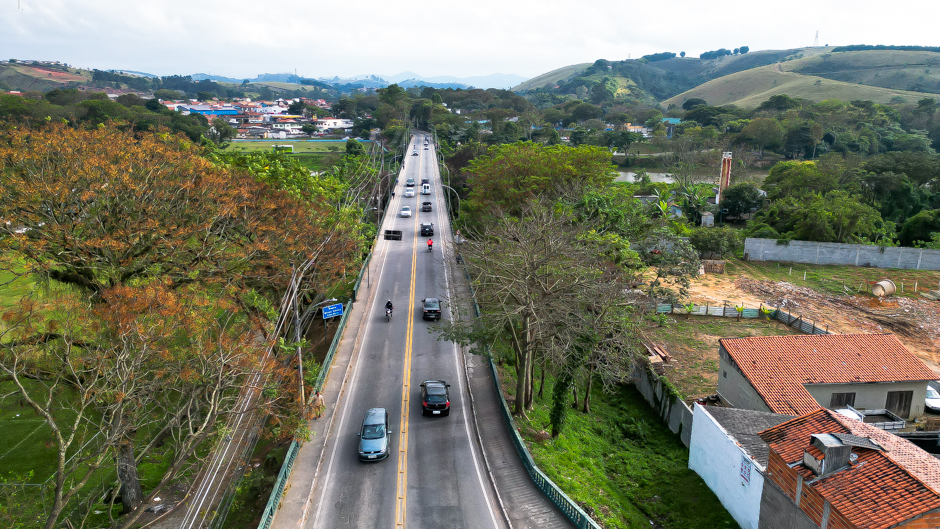 Prefeitura de São José dos Campos realiza obras viárias na zona norte