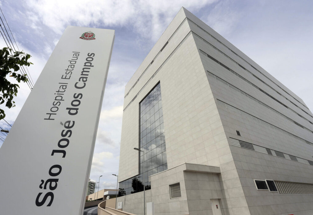 Hospital Regional de São José abre vagas com salários de até R$ 5,3 mil