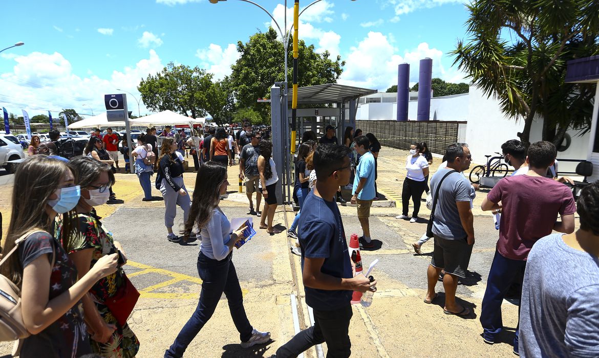 Aplicação do Enem 2023 será em novembro 