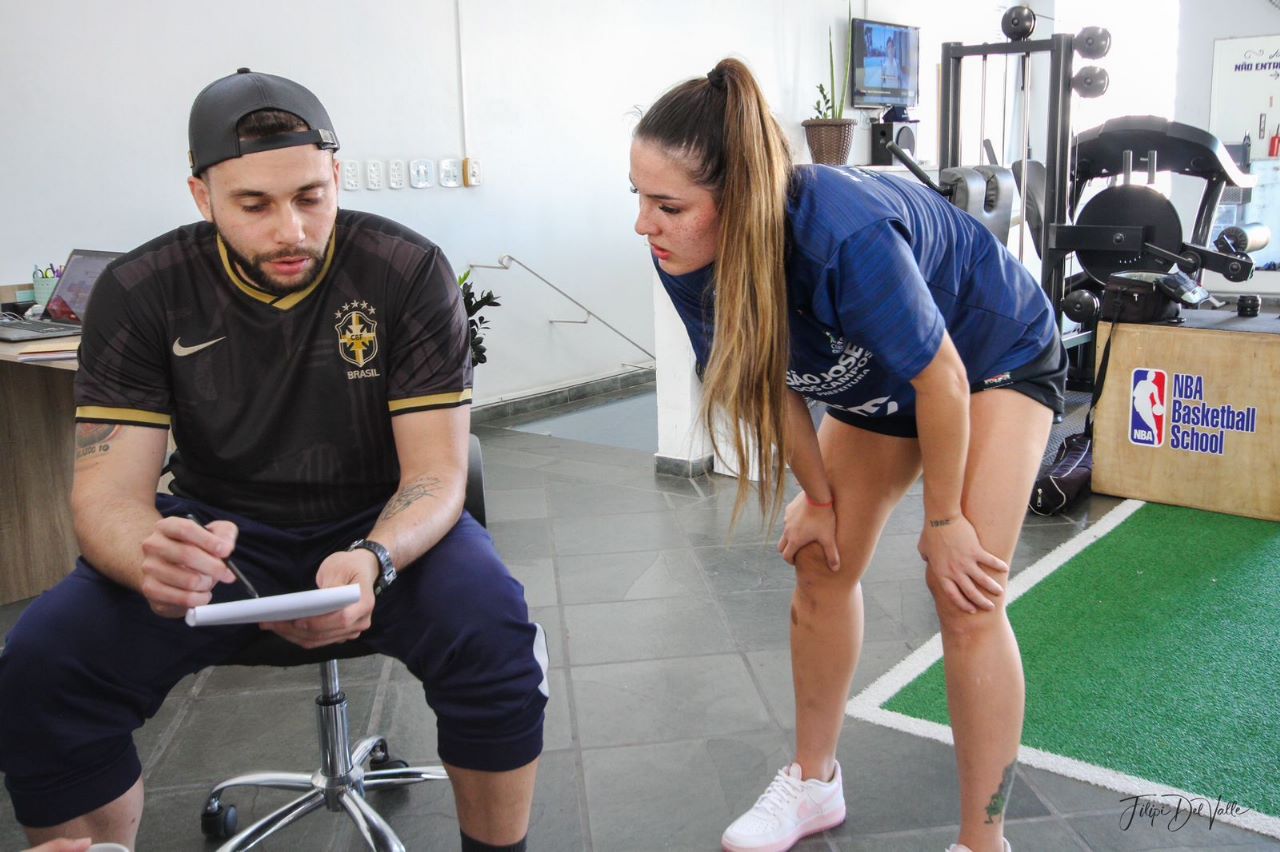 Ala Letícia Rechembak em recuperação