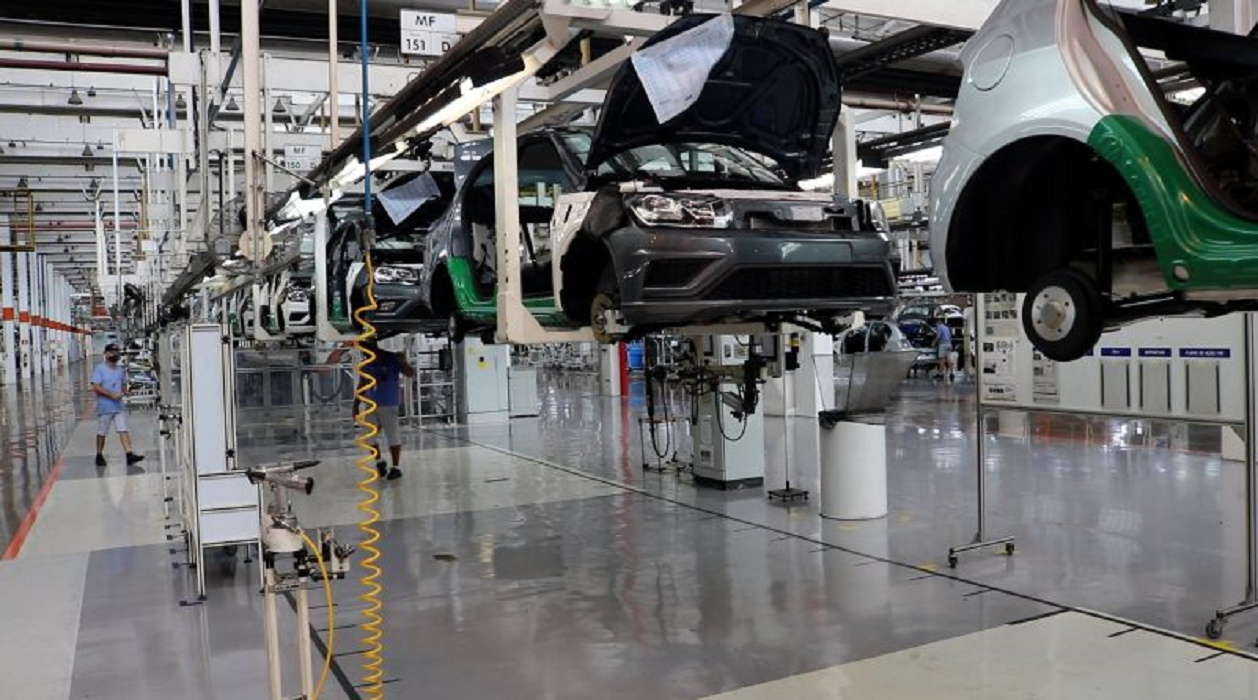 Volkswagen Taubaté conta com cerca de 3 mil trabalhadores e produz o Polo Track