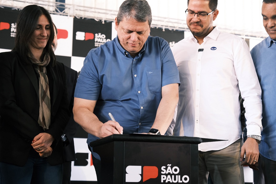 Governador de São Paulo assina ordem de serviço para mais de R$ 50 milhões em obras em Caraguatatuba