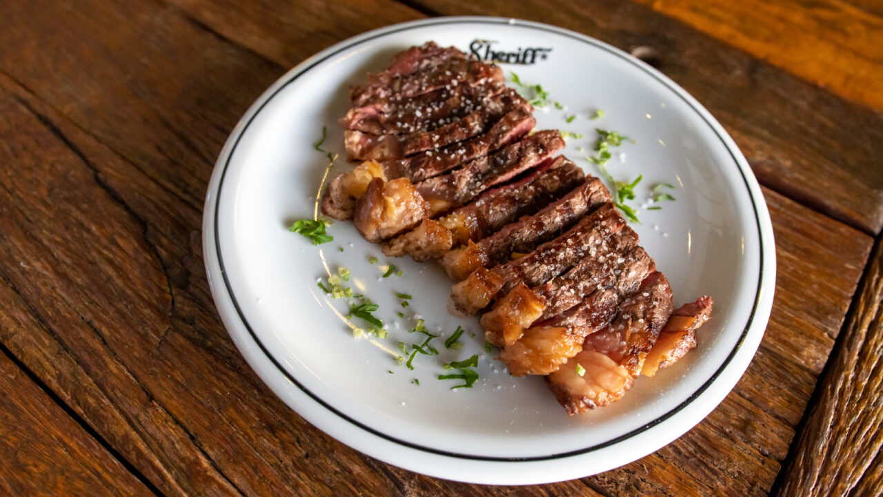 Bife de Chorizo do Sheriff Beer &amp; BBQ, em São José dos Campos, também é destaque no Restaurant Week no Vale