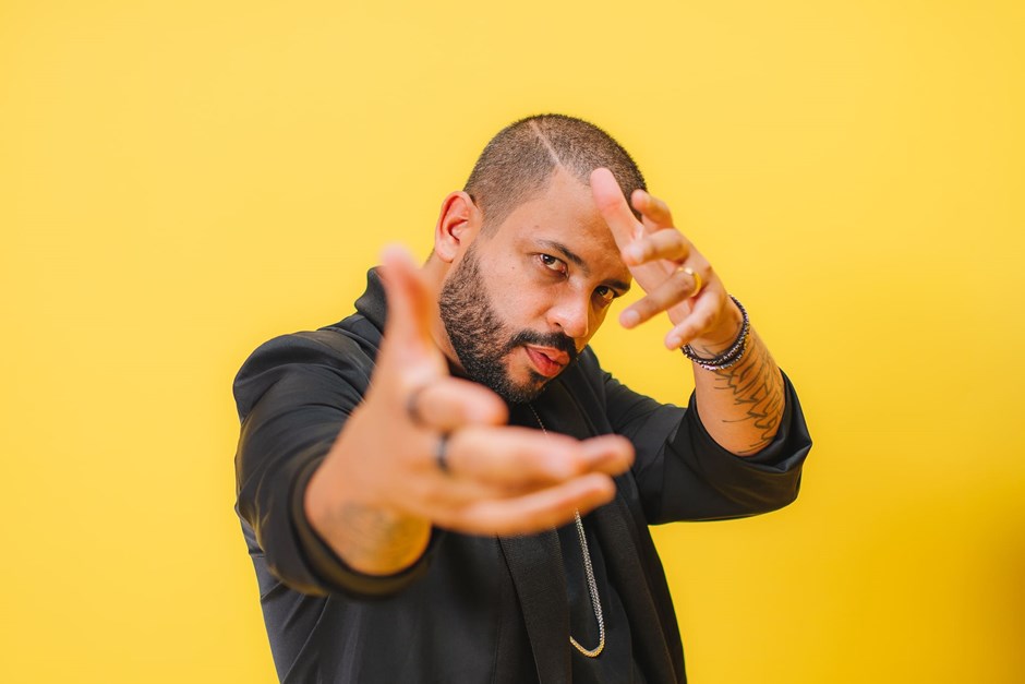O show cantor Projota é a principal atração gratuita da Agenda Cultural no Vale deste final de semana