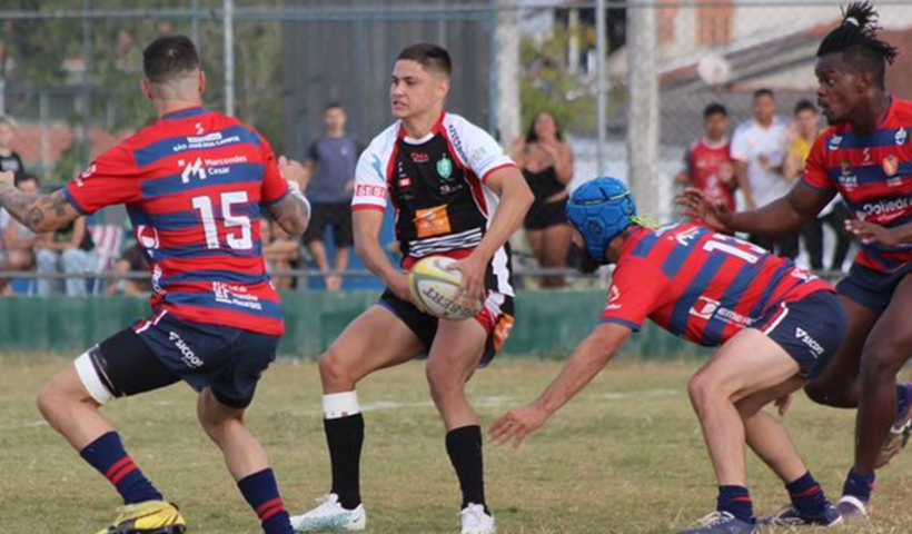 Jogo entre Jacareí Rugby e São José pelo Super 12, o Campeonato Brasileiro de Rugby