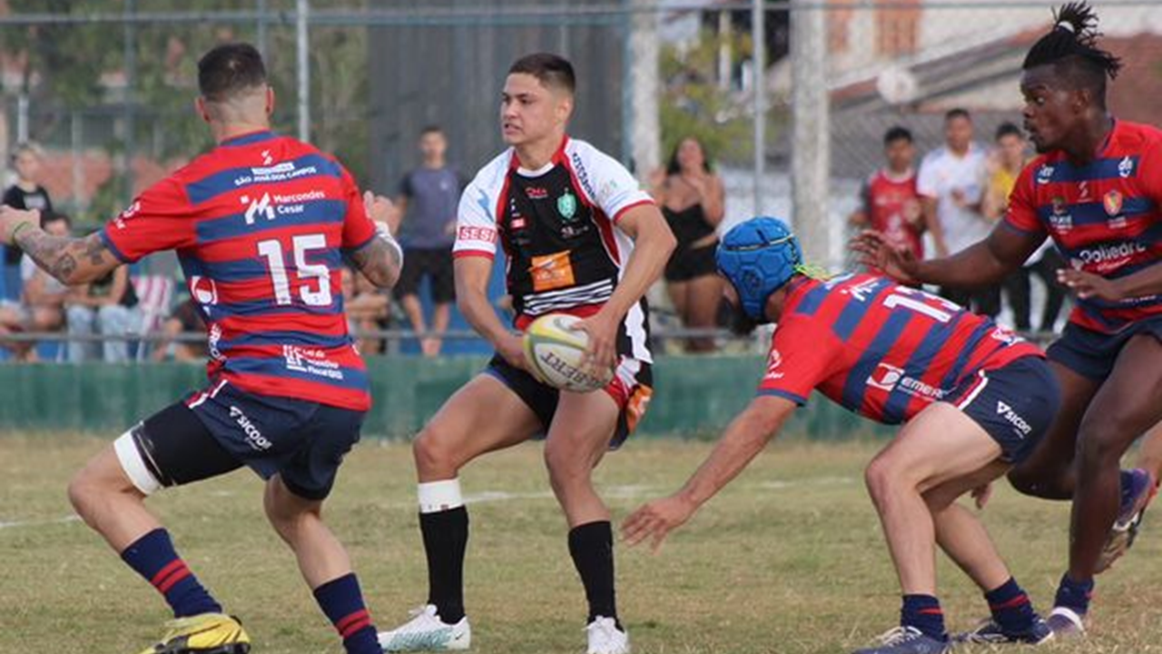Jogo entre Jacareí Rugby e São José pelo Super 12, o Campeonato Brasileiro de Rugby
