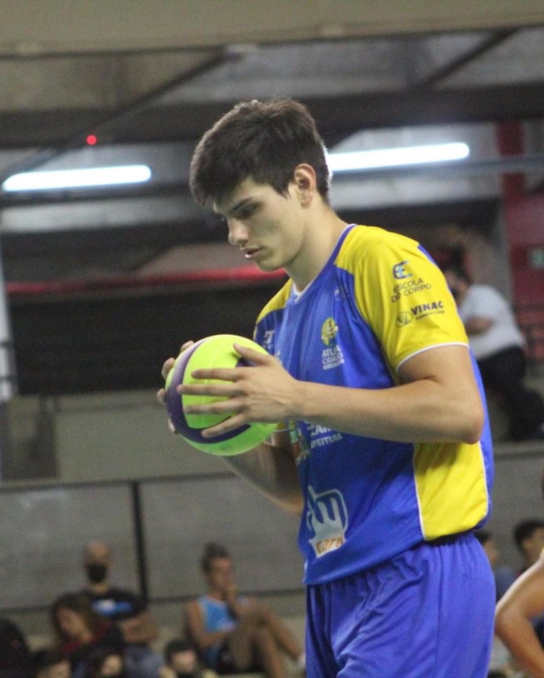 Gustavo Cardoso já defendeu as cores do Vôlei São José